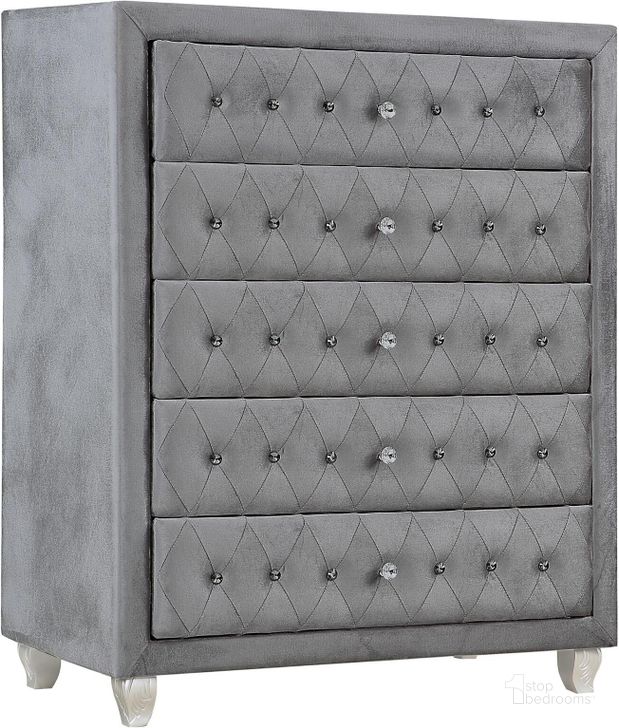 The appearance of Deanna Grey Upholstered Chest designed by Coaster in the modern / contemporary interior design. This gray piece of furniture  was selected by 1StopBedrooms from Deanna Collection to add a touch of cosiness and style into your home. Sku: 205105. Material: Fabric. Product Type: Chest. Image1