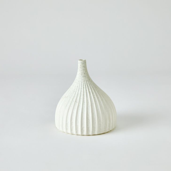The appearance of Dewdrop Small Vase In White designed by Global Views in the modern / contemporary interior design. This white piece of furniture  was selected by 1StopBedrooms from Dewdrop Collection to add a touch of cosiness and style into your home. Sku: 7.10625. Material: Ceramic. Product Type: Vase. Image1