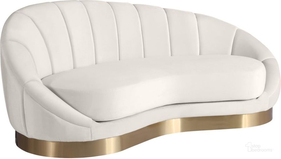 The appearance of Durius Cream Velvet Chaise designed by Furnique in the modern / contemporary interior design. This cream velvet piece of furniture  was selected by 1StopBedrooms from Durius Collection to add a touch of cosiness and style into your home. Sku: 623Cream-Chaise. Product Type: Chaise. Material: Velvet. Image1
