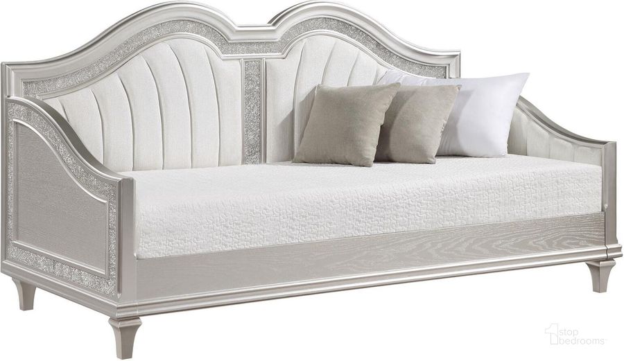 The appearance of Evangeline Upholstered Twin Daybed with Faux Diamond Trim In Silver and Ivory designed by Coaster in the glam interior design. This ivory and silver piece of furniture  was selected by 1StopBedrooms from Evangeline Collection to add a touch of cosiness and style into your home. Sku: 360121B1;360121B2. Bed Type: Daybed. Material: Wood. Product Type: DayBed. Image1