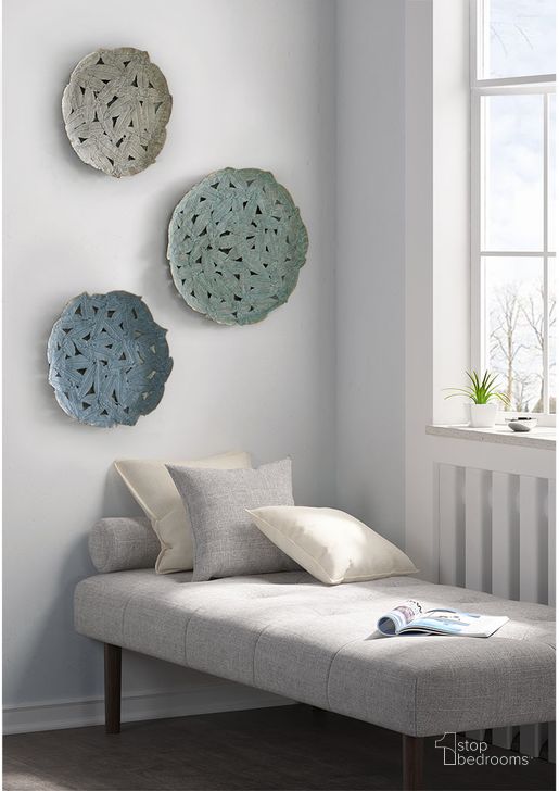The appearance of Feather Painted Iron Round Wall Decor 3 Piece Set In Blue designed by Olliix in the transitional interior design. This blue piece of furniture  was selected by 1StopBedrooms from Rossi Collection to add a touch of cosiness and style into your home. Sku: MP167-0096. Material: Metal. Product Type: Wall Decor. Image1