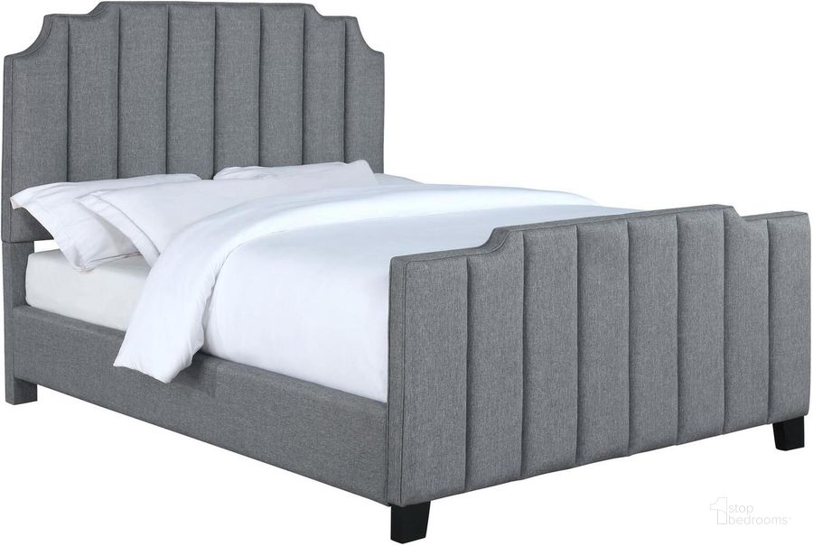 The appearance of Fiona Upholstered Panel Bed In Light Grey designed by Coaster in the modern / contemporary interior design. This light grey piece of furniture  was selected by 1StopBedrooms from Fiona Collection to add a touch of cosiness and style into your home. Sku: 306029KEB1;306029KEB2. Bed Type: Panel Bed. Material: Upholstered. Product Type: Panel Bed. Bed Size: King. Image1
