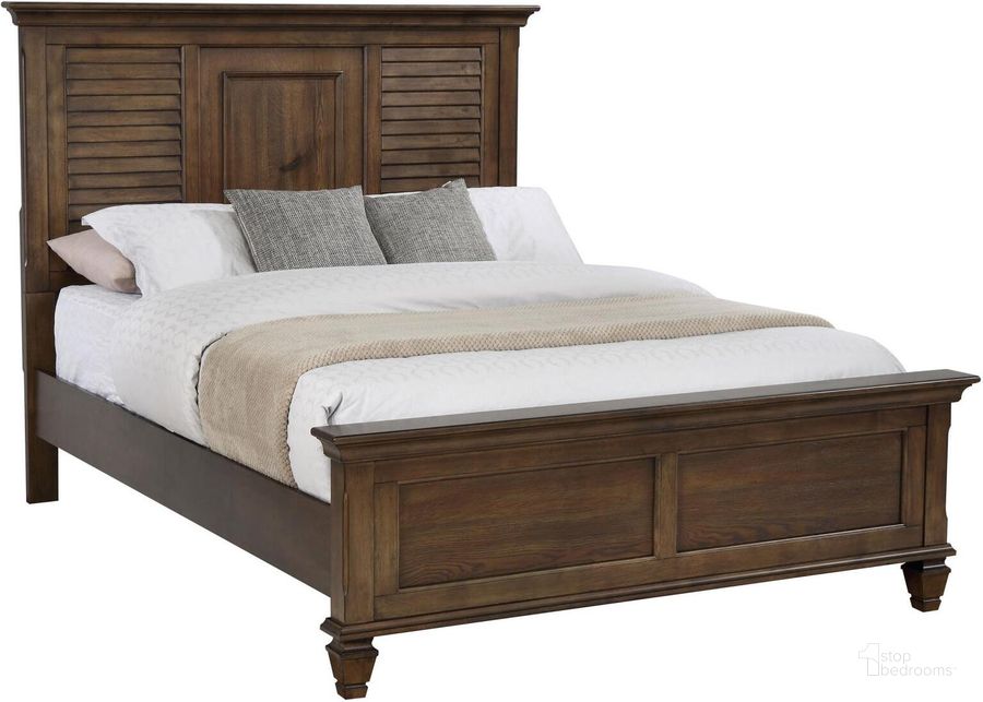 The appearance of Franco Burnished Oak King Panel Bed designed by Coaster in the traditional interior design. This oak piece of furniture  was selected by 1StopBedrooms from Franco Collection to add a touch of cosiness and style into your home. Sku: 200971KEB1;200971KEB2;200971KEB3. Bed Type: Panel Bed. Material: Wood. Product Type: Panel Bed. Bed Size: King. Image1