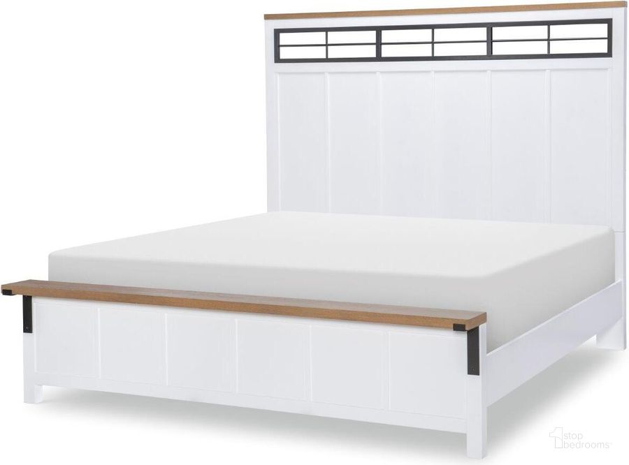 The appearance of Franklin White Two Tone King Panel Bed designed by Legacy Classic in the modern / contemporary interior design. This white piece of furniture  was selected by 1StopBedrooms from Franklin Collection to add a touch of cosiness and style into your home. Sku: 1561-4206;1561-4216;1561-4905. Bed Type: Panel Bed. Product Type: Panel Bed. Bed Size: King. Material: Wood Veneer. Image1