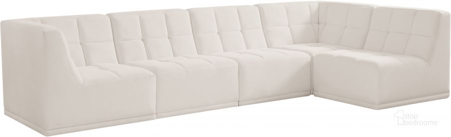 The appearance of Frasers Grant Cream Velvet Sectional 0qb24434920 designed by Furnique in the modern / contemporary interior design. This cream velvet piece of furniture  was selected by 1StopBedrooms from Frasers Grant Collection to add a touch of cosiness and style into your home. Sku: 650Cream-Sec5A-1;650Cream-Sec5A-2;650Cream-Sec5A-3;650Cream-Sec5A-4;650Cream-Sec5A-5. Product Type: Sectional. Material: Velvet. Layout: L-Shape. Image1
