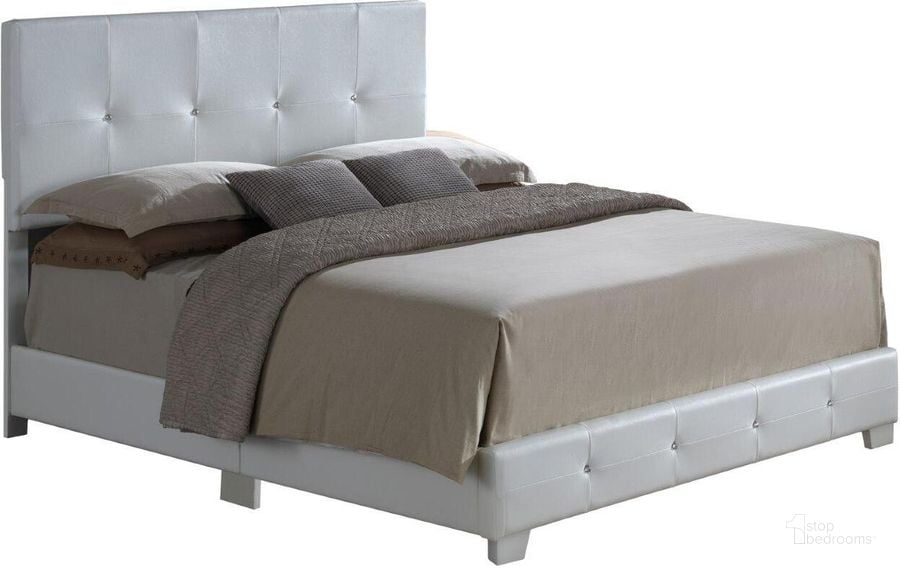 The appearance of Glory Furniture Nicole Queen Panel Bed In White designed by Glory in the modern / contemporary interior design. This white piece of furniture  was selected by 1StopBedrooms from Nicole Collection to add a touch of cosiness and style into your home. Sku: G2577-QB-UP-QUEEN BED. Bed Type: Panel Bed. Material: Wood. Product Type: Panel Bed. Bed Size: Queen. Image1
