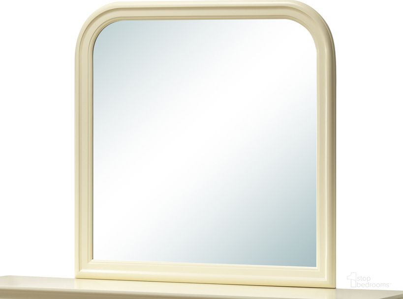 The appearance of Glory Furniture G3175 Mirror in Beige designed by Glory in the traditional interior design. This beige piece of furniture  was selected by 1StopBedrooms from G3175 Collection to add a touch of cosiness and style into your home. Sku: G3175-M-Mirror. Material: Glass. Product Type: Dresser Mirror. Image1