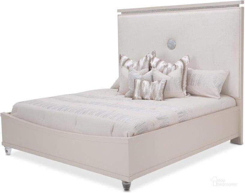The appearance of Glimmering Heights Ivory California King Bed designed by AICO in the modern / contemporary interior design. This ivory piece of furniture  was selected by 1StopBedrooms from Glimmering Heights Collection to add a touch of cosiness and style into your home. Sku: 9011014R-111;9011134-111;9000238-00. Bed Type: Panel Bed. Product Type: Panel Bed. Bed Size: California King. Image1