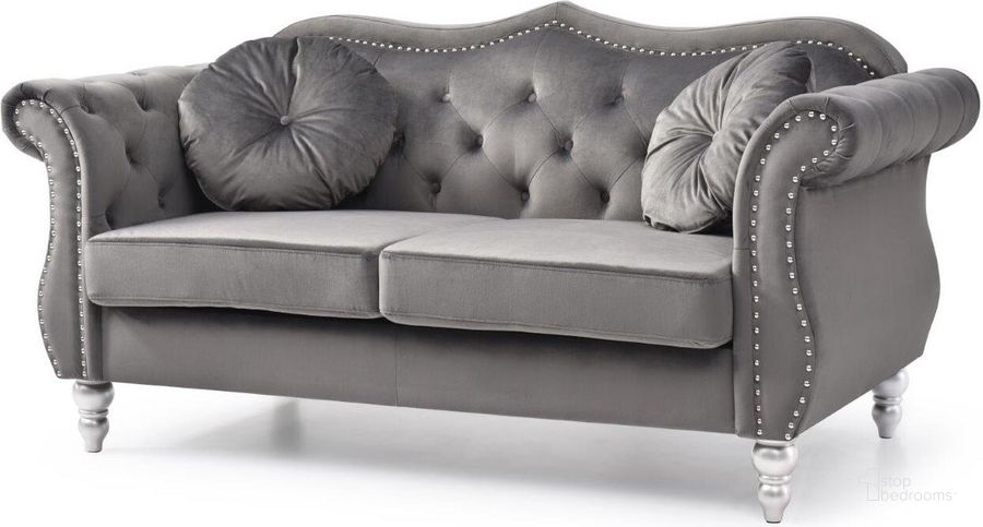 The appearance of Glory Furniture Hollywood Dark Gray Loveseat designed by Glory in the transitional interior design. This dark gray piece of furniture  was selected by 1StopBedrooms from Hollywood Collection to add a touch of cosiness and style into your home. Sku: G0660A-L-Loveseat Base and Cushions;G0660A-L-Loveseat Arms. Material: Wood. Product Type: Loveseat. Image1