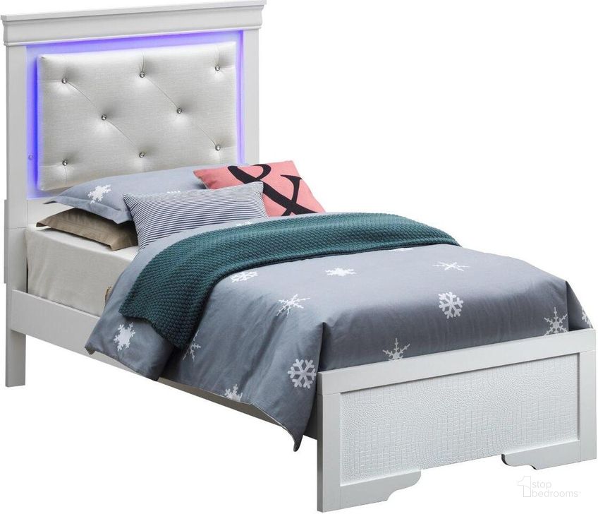 The appearance of Glory Furniture Lorana Silver Champagne G6590C-TB3 Twin Bed designed by Glory in the transitional interior design. This silver gray piece of furniture  was selected by 1StopBedrooms from Lorana Collection to add a touch of cosiness and style into your home. Sku: G6590C-TB3-Twin Headboard w LED accent;G6590C-TB3-Twin Footboard;G6590C-TB3-Twin Rails. Bed Type: Panel Bed. Material: Wood. Product Type: Panel Bed. Bed Size: Twin.