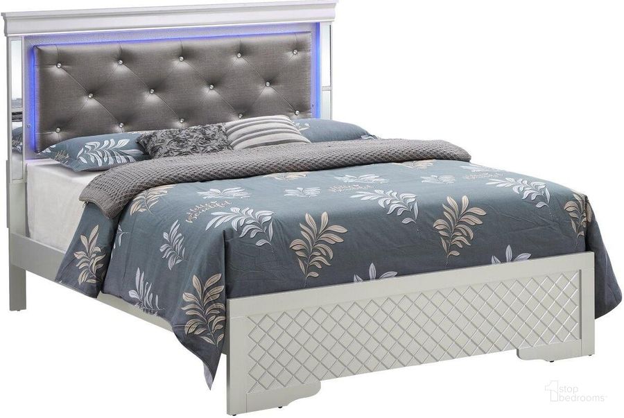 The appearance of Glory Furniture Verona Queen Bed In Silver Champagne G6700C-QB3 designed by Glory in the modern / contemporary interior design. This silver gray piece of furniture  was selected by 1StopBedrooms from Verona Collection to add a touch of cosiness and style into your home. Sku: G6700C-QB3. Bed Type: Panel Bed. Product Type: Panel Bed. Bed Size: Queen. Material: Wood Veneer. Image1