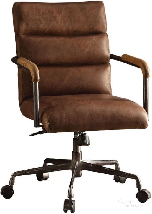 The appearance of Harith Retro Brown Leather Executive Office Chair designed by ACME in the rustic / southwestern interior design. This brown piece of furniture  was selected by 1StopBedrooms from Harith Collection to add a touch of cosiness and style into your home. Sku: 92414. Material: Leather. Product Type: Office Chair. Image1