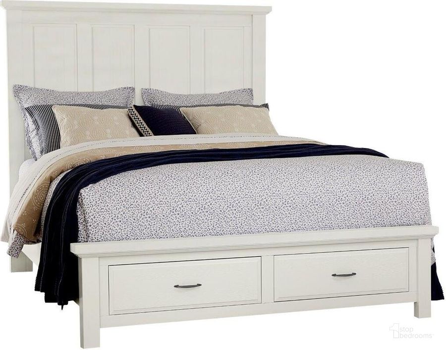 The appearance of Hellen Soft White King Storage Bed 0qb24544625 designed by Leisure Living in the transitional interior design. This soft white piece of furniture  was selected by 1StopBedrooms from Hellen Collection to add a touch of cosiness and style into your home. Sku: 116-669;116-066B;116-502;AP-666T. Bed Type: Storage Bed. Material: Wood. Product Type: Storage Bed. Bed Size: King. Image1