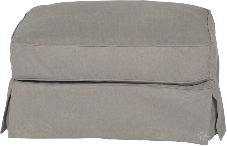 The appearance of Horizon Slipcover For Rectangular Ottoman In Gray designed by Sunset Trading in the traditional interior design. This gray piece of furniture  was selected by 1StopBedrooms from Horizon Collection to add a touch of cosiness and style into your home. Sku: SU-117630SC-391094. Material: Polyester. Product Type: Cover. Image1