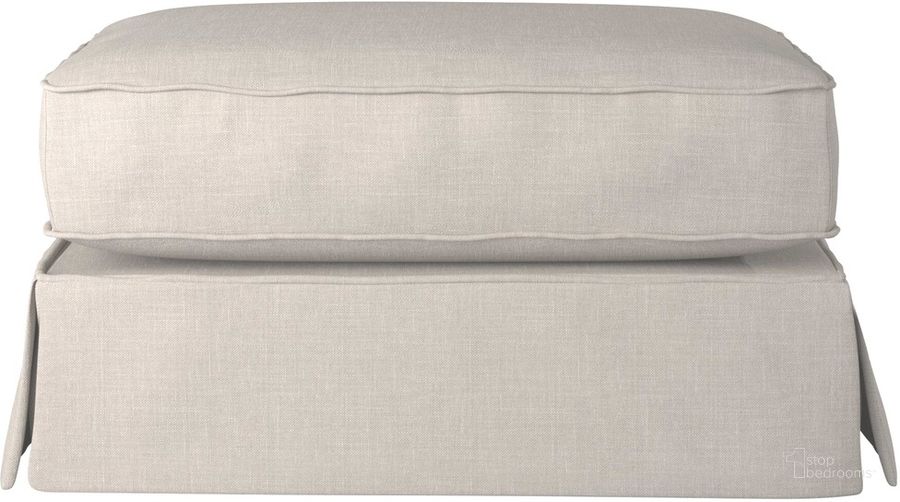 The appearance of Horizon Slipcover For Rectangular Ottoman In Light Gray designed by Sunset Trading in the traditional interior design. This light gray piece of furniture  was selected by 1StopBedrooms from Horizon Collection to add a touch of cosiness and style into your home. Sku: SU-117630SC-220591. Product Type: Cover. Material: Acrylic. Image1