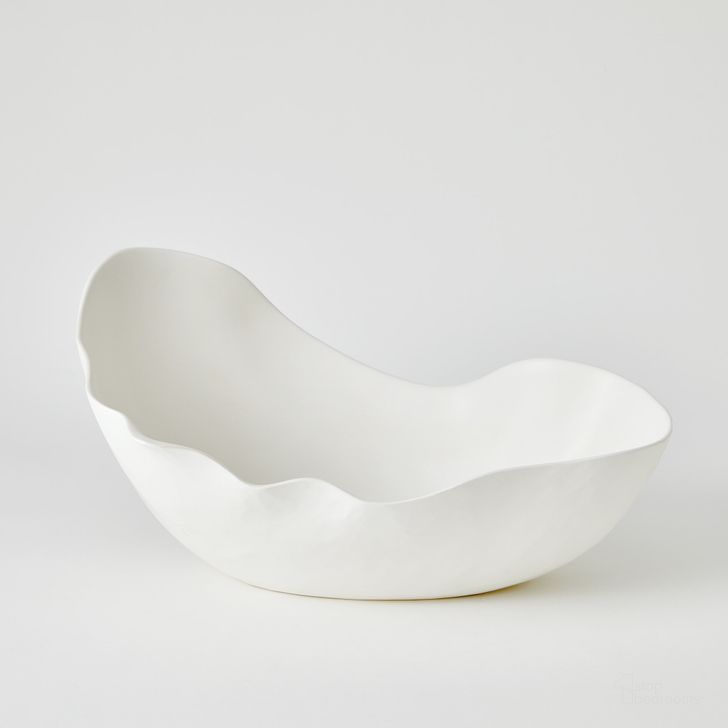 The appearance of Horn Large Bowl In Matte White designed by Global Views in the modern / contemporary interior design. This white piece of furniture  was selected by 1StopBedrooms from Horn Collection to add a touch of cosiness and style into your home. Sku: 1.10888. Material: Ceramic. Product Type: Bowl. Image1