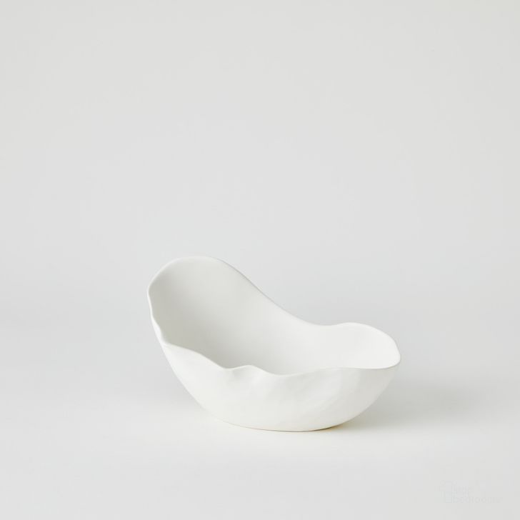 The appearance of Horn Small Bowl In Matte White designed by Global Views in the modern / contemporary interior design. This white piece of furniture  was selected by 1StopBedrooms from Horn Collection to add a touch of cosiness and style into your home. Sku: 1.1089. Material: Ceramic. Product Type: Bowl. Image1