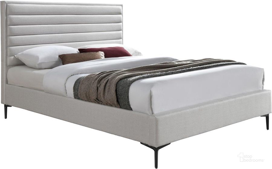 The appearance of Hunter Cream King Bed designed by Meridian in the modern / contemporary interior design. This cream piece of furniture  was selected by 1StopBedrooms from Hunter Collection to add a touch of cosiness and style into your home. Sku: HunterCream-K-1;HunterCream-K-2. Bed Type: Platform Bed. Material: Wood. Product Type: Platform Bed. Bed Size: King. Image1