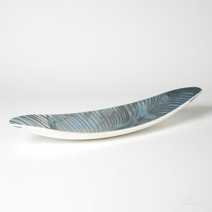 The appearance of Ivory Turquoise Feather Swirl Gondola Bowl In Blue designed by Global Views in the modern / contemporary interior design. This blue piece of furniture  was selected by 1StopBedrooms from Ivory Collection to add a touch of cosiness and style into your home. Sku: 3.31466. Material: Glass. Product Type: Bowl. Image1