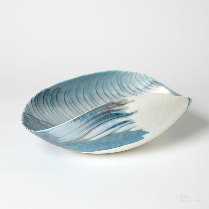 The appearance of Ivory Turquoise Feather Swirl Oval Folded Bowl In Blue designed by Global Views in the modern / contemporary interior design. This blue piece of furniture  was selected by 1StopBedrooms from Ivory Collection to add a touch of cosiness and style into your home. Sku: 3.31469. Material: Glass. Product Type: Bowl. Image1