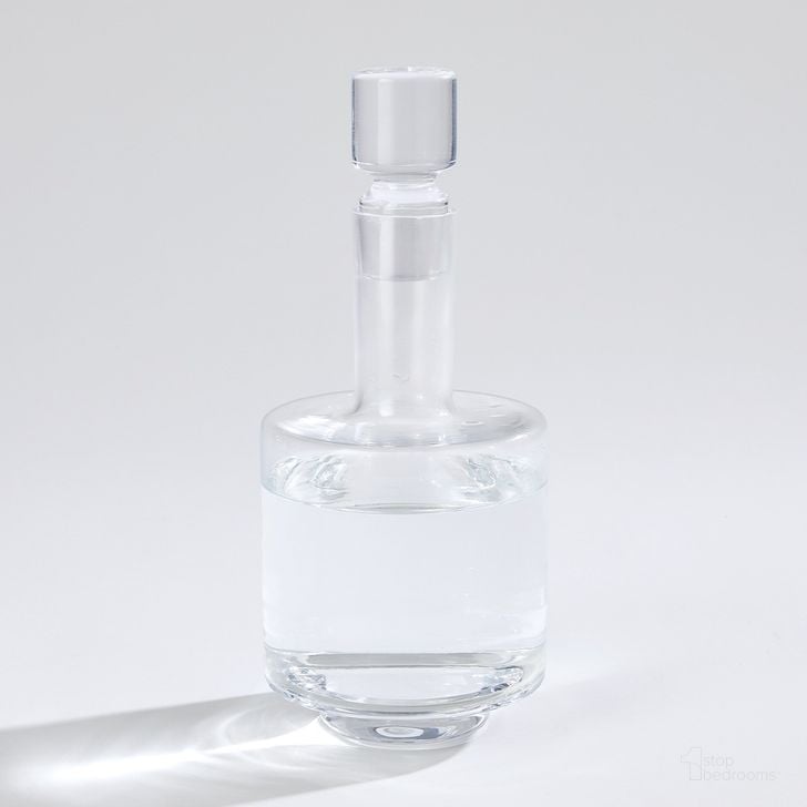 The appearance of Jensen Medium Carafe In Clear designed by Global Views in the traditional interior design. This clear piece of furniture  was selected by 1StopBedrooms from Jensen Collection to add a touch of cosiness and style into your home. Sku: 7.60204. Material: Glass. Product Type: Decorative Accessory. Image1