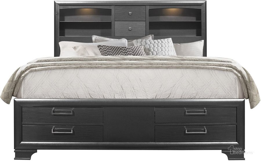 The appearance of Jordyn King Bed In Grey designed by Global Furniture USA in the transitional interior design. This grey piece of furniture  was selected by 1StopBedrooms from Jordyn Collection to add a touch of cosiness and style into your home. Sku: JORDYN-GREY-KB/QB-FB & SR DRAWER-1;JORDYN-GREY-KB-HB-STORAGE & LIGHT;JORDYN-GREY-KB-FB-STORAGE & FRAME/SLATS;JORDYN-GREY-KB/QB-SR & CTR STORAGE;JORDYN-GREY-KB/QB-FB & SR DRAWER-2. Bed Type: Storage Bed. Material: Wood. Product Type: Storage Bed. Bed Size: King. Image1