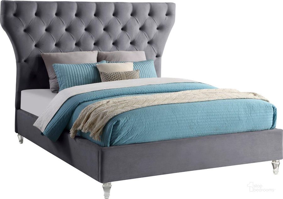 The appearance of Kira Grey King Bed designed by Meridian in the modern / contemporary interior design. This grey velvet piece of furniture  was selected by 1StopBedrooms from Kira Collection to add a touch of cosiness and style into your home. Sku: KiraGrey-K-1;KiraGrey-K-2. Bed Type: Platform Bed. Product Type: Platform Bed. Bed Size: King. Material: Velvet. Image1