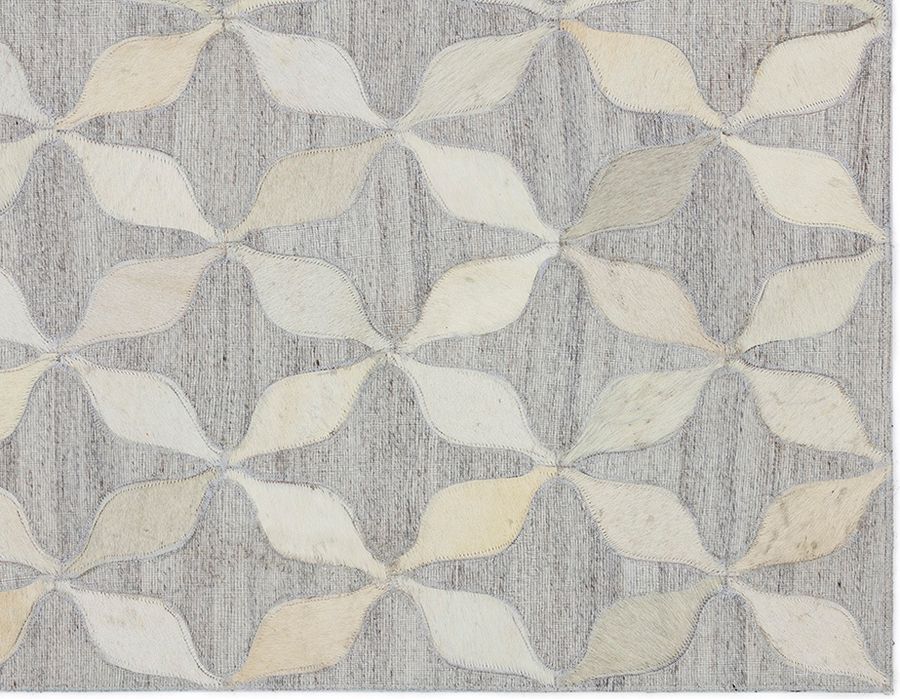 The appearance of Kyoto Hand-Made Rug - Ivory - 9 X 12 designed by Sunpan in the modern / contemporary interior design. This white piece of furniture  was selected by 1StopBedrooms from Kyoto Collection to add a touch of cosiness and style into your home. Sku: 106215. Product Type: Rug. Material: Viscose. Image1
