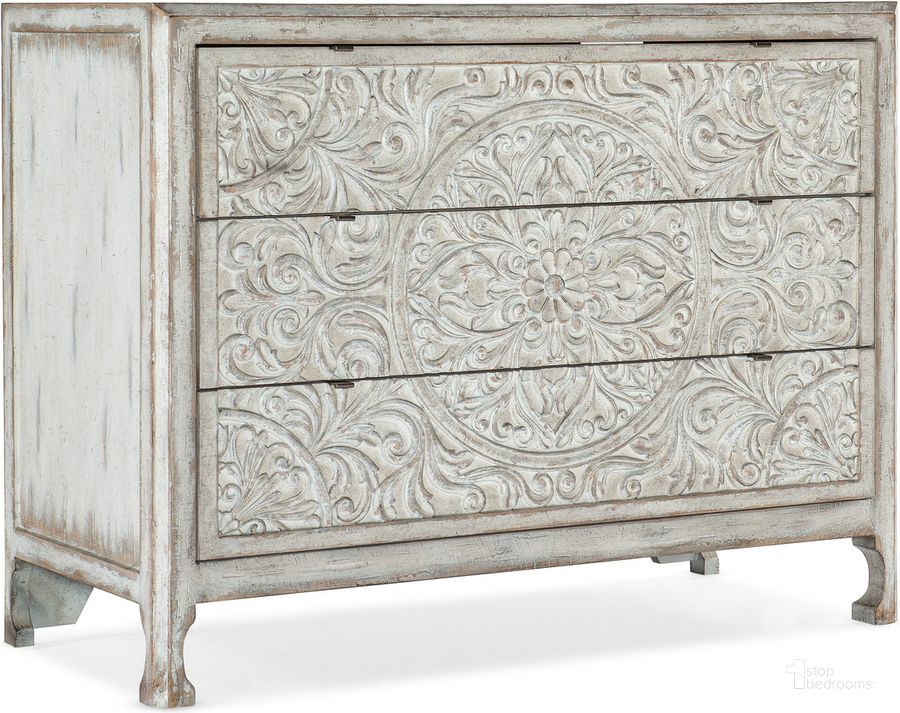 The appearance of La Grange Lockhart Three Drawer Accent Chest In Antique White designed by Hooker in the traditional interior design. This antique white piece of furniture  was selected by 1StopBedrooms from  to add a touch of cosiness and style into your home. Sku: 6960-50007-02. Material: Wood. Product Type: Accent Chest. Image1