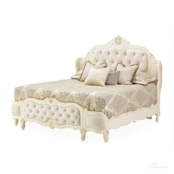The appearance of Lavelle Classic Pearl California King Wing Mansion Bed designed by AICO in the traditional interior design. This classic pearl piece of furniture  was selected by 1StopBedrooms from Lavelle Classic Pearl Collection to add a touch of cosiness and style into your home. Sku: 54014-113;54024-113;54034-113. Bed Type: Panel Bed. Product Type: Panel Bed. Bed Size: California King. Image1