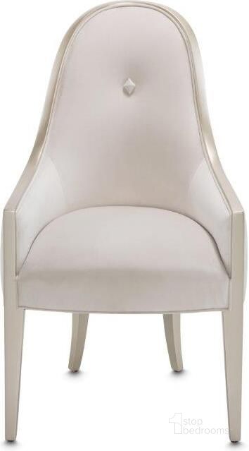 The appearance of London Place Arm Chair In Creamy Pearl designed by AICO in the transitional interior design. This creamy pearl piece of furniture  was selected by 1StopBedrooms from London Collection to add a touch of cosiness and style into your home. Sku: N9004004A-112. Material: Polyester. Product Type: Arm Chair. Image1