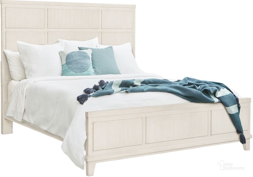 The appearance of Madison King Panel Bed In A Grey And White Finish designed by Pulaski in the  interior design. This natural piece of furniture  was selected by 1StopBedrooms from Madison Collection to add a touch of cosiness and style into your home. Sku: S916-251;S916-270;S916-271;S916-400. Bed Type: Panel Bed. Product Type: Panel Bed. Bed Size: King. Material: Rubberwood. Image1