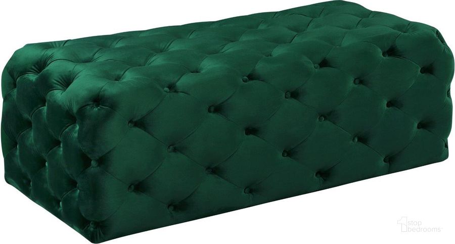 The appearance of Meridian 121Green Casey Series Contemporary Velvet Ottoman designed by Meridian in the modern / contemporary interior design. This green velvet piece of furniture  was selected by 1StopBedrooms from Casey Collection to add a touch of cosiness and style into your home. Sku: 121Green. Product Type: Ottoman. Image1