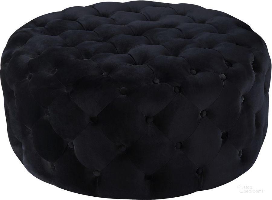 The appearance of Meridian 122Black Addison Series Contemporary Velvet Ottoman designed by Meridian in the modern / contemporary interior design. This black velvet piece of furniture  was selected by 1StopBedrooms from Addison Collection to add a touch of cosiness and style into your home. Sku: 122Black. Product Type: Ottoman. Material: Velvet. Image1