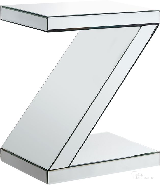 The appearance of Meridian Logan Series Contemporary None Drawers End Table designed by Meridian in the modern / contemporary interior design. This chrome piece of furniture  was selected by 1StopBedrooms from Zee Collection to add a touch of cosiness and style into your home. Sku: 226-E. Product Type: End Table. Image1