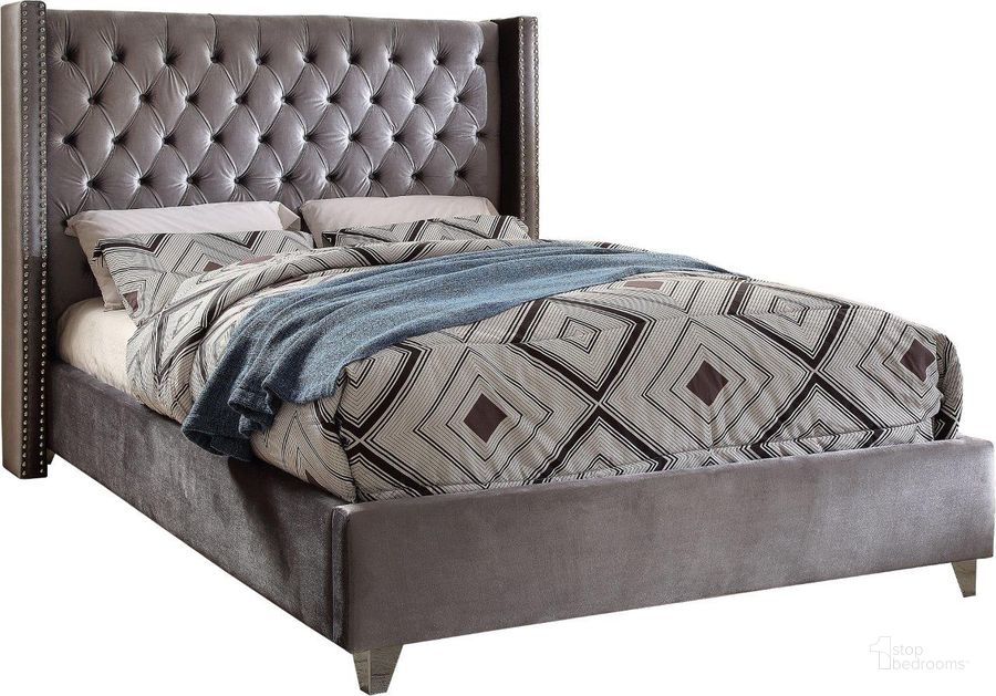 The appearance of Meridian Furniture Aiden Velvet King Bed in Grey designed by Meridian in the modern / contemporary interior design. This grey velvet piece of furniture  was selected by 1StopBedrooms from Aiden Collection to add a touch of cosiness and style into your home. Sku: AidenGrey-K-1;AidenGrey-K-2. Bed Type: Platform Bed. Material: Wood. Product Type: Platform Bed. Bed Size: King. Image1
