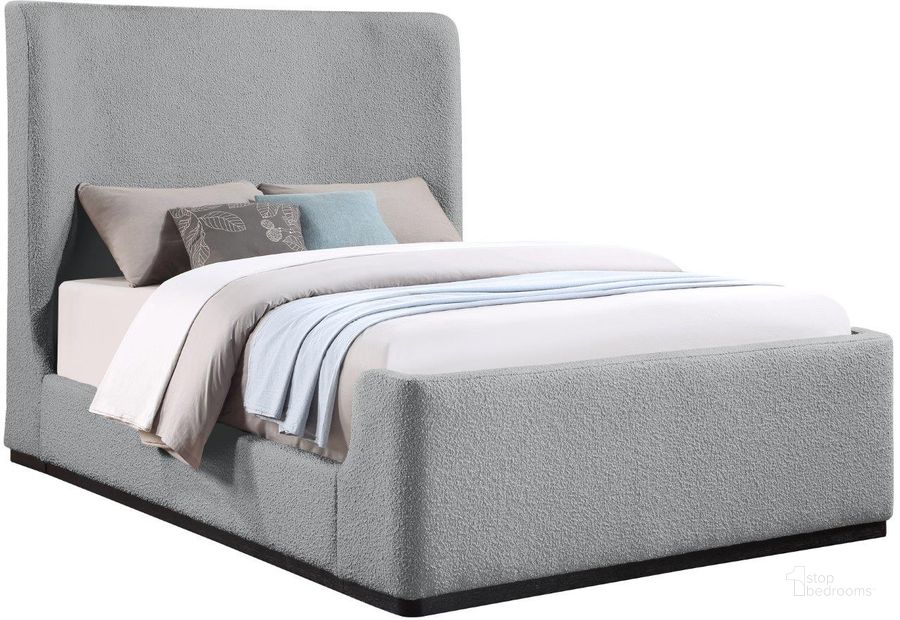 The appearance of Millview Grey King Bed designed by Furnique in the modern / contemporary interior design. This grey piece of furniture  was selected by 1StopBedrooms from Millview Collection to add a touch of cosiness and style into your home. Sku: OliverGrey-K-1;OliverGrey-K-2;OliverGrey-K-3. Product Type: Bed. Bed Size: King. Material: Rubberwood. Image1
