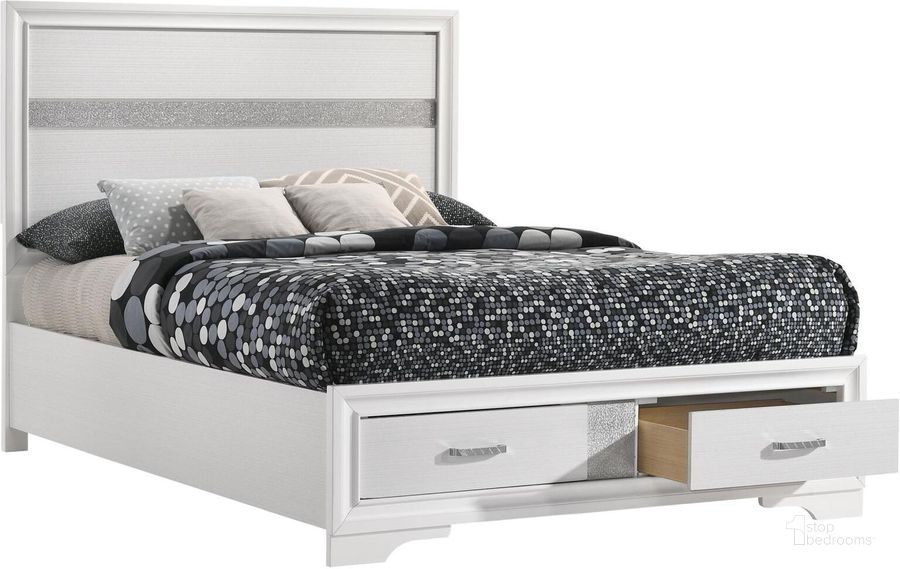 The appearance of Miranda White Full Panel Storage Bed designed by Coaster in the transitional interior design. This white piece of furniture  was selected by 1StopBedrooms from Miranda Collection to add a touch of cosiness and style into your home. Sku: 205111FB1;205111FB2;205111FB3. Bed Type: Storage Bed. Material: Wood. Product Type: Storage Bed. Bed Size: Full. Image1