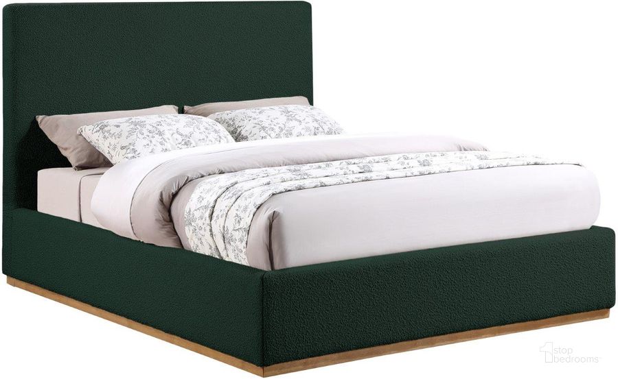The appearance of Monaco Green Boucle Fabric Full Bed designed by Meridian in the modern / contemporary interior design. This green piece of furniture  was selected by 1StopBedrooms from Monaco Collection to add a touch of cosiness and style into your home. Sku: MonacoGreen-F-1;MonacoGreen-F-2. Bed Type: Platform Bed. Product Type: Platform Bed. Bed Size: Full. Material: Rubberwood. Image1
