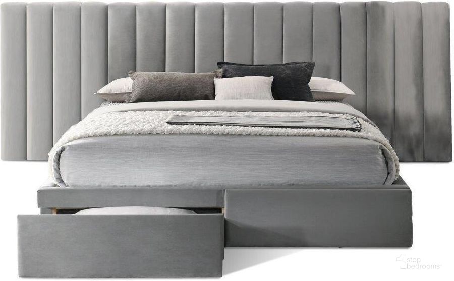 The appearance of Monroe Velvet Continuous Spread Headboard With Footboard King Size Bed In Grey designed by US Tamex in the transitional interior design. This grey piece of furniture  was selected by 1StopBedrooms from Monroe Collection to add a touch of cosiness and style into your home. Sku: 4548815-K-A;4548815-K-B;4548815-K-C. Bed Type: Storage Bed. Material: Wood. Product Type: Storage Bed. Bed Size: King. Image1