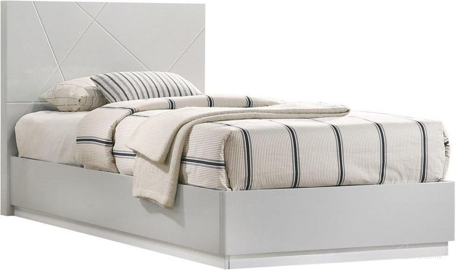 The appearance of Naples Grey Twin Bed designed by J&M in the modern / contemporary interior design. This grey piece of furniture  was selected by 1StopBedrooms from Naples Collection to add a touch of cosiness and style into your home. Sku: 17122-T. Bed Type: Platform Bed. Product Type: Platform Bed. Bed Size: Twin. Image1