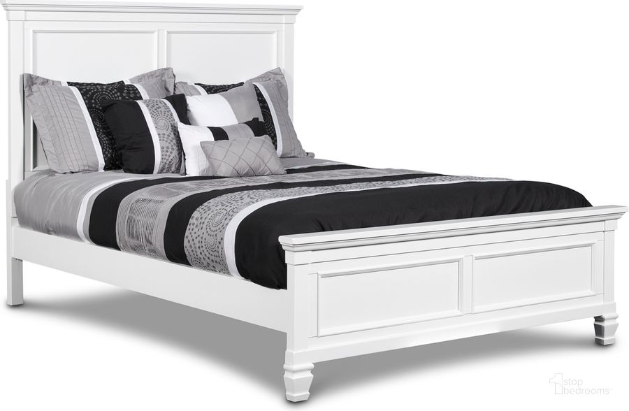 The appearance of New Classic Tamarack Twin Panel Bed In White designed by New Classic in the transitional interior design. This white piece of furniture  was selected by 1StopBedrooms from Tamarack Collection to add a touch of cosiness and style into your home. Sku: BB044W-515;BB044W-535. Bed Type: Panel Bed. Material: Wood. Product Type: Panel Bed. Bed Size: Twin. Image1