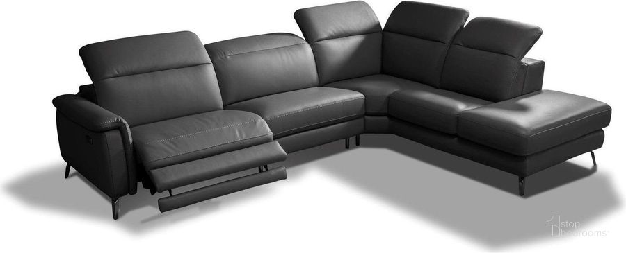 The appearance of Oxford Grey Leather RAF Sectional With Motion Headrests designed by Bellini Modern Living in the modern / contemporary interior design. This dark grey piece of furniture  was selected by 1StopBedrooms from Oxford Collection to add a touch of cosiness and style into your home. Sku: Oxford RHF DGY. Product Type: Sectional. Layout: L-Shape. Orientation: RAF.
