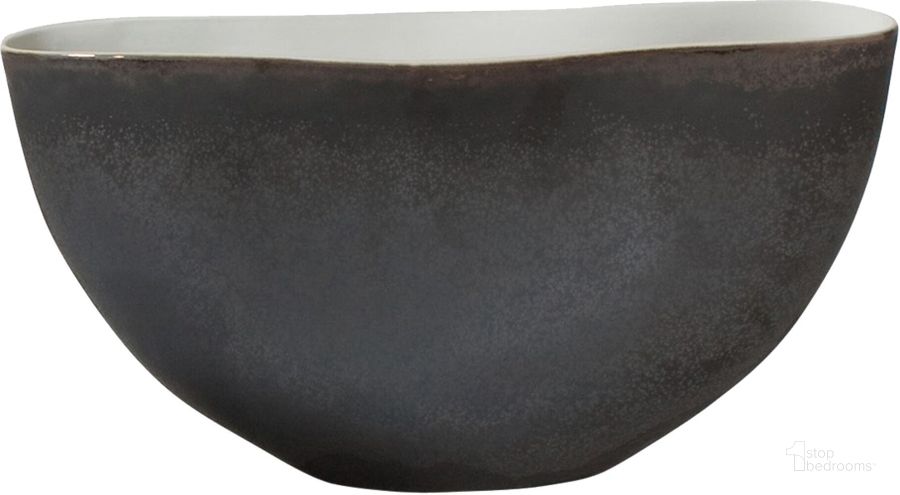 The appearance of Oxus Pinched Large Bowl In Black designed by Global Views in the modern / contemporary interior design. This black piece of furniture  was selected by 1StopBedrooms from Oxus Collection to add a touch of cosiness and style into your home. Sku: 7.10035. Material: Porcelain. Product Type: Bowl. Image1