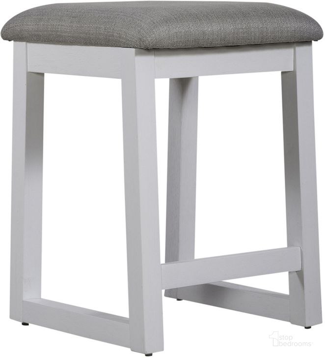 The appearance of Palmetto Heights Upholstered Console Stool In White designed by Liberty in the modern / contemporary interior design. This white piece of furniture  was selected by 1StopBedrooms from Palmetto Heights Collection to add a touch of cosiness and style into your home. Sku: 499-OT9001. Product Type: Stool. Material: Rubberwood. Image1
