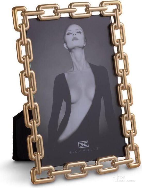 The appearance of Picture Frame Didi S Rose Gold Finish Set Of 6 designed by Eichholtz in the modern / contemporary interior design. This rose gold piece of furniture  was selected by 1StopBedrooms from Didi Collection to add a touch of cosiness and style into your home. Sku: 115865. Material: Glass. Product Type: Decorative Accessory.