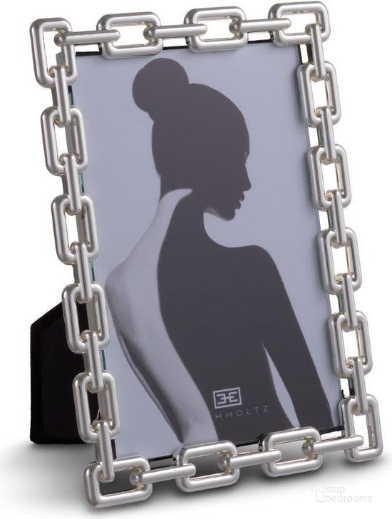 The appearance of Picture Frame Didi S Silver Finish Set Of 6 designed by Eichholtz in the modern / contemporary interior design. This silver piece of furniture  was selected by 1StopBedrooms from Didi Collection to add a touch of cosiness and style into your home. Sku: 115867. Material: Glass. Product Type: Decorative Accessory.