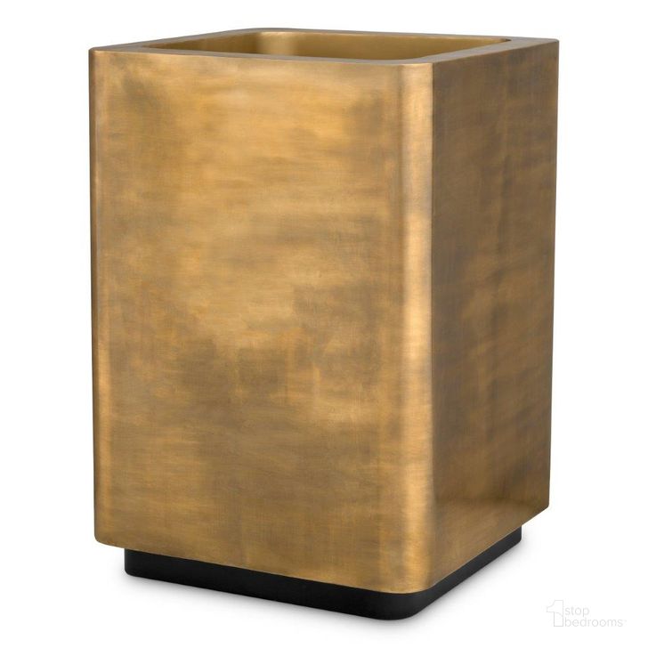 The appearance of Planter Jasper Vintage Brass Finish Square designed by Eichholtz in the modern / contemporary interior design. This brass piece of furniture  was selected by 1StopBedrooms from Jasper Collection to add a touch of cosiness and style into your home. Sku: 116562. Product Type: Planter. Material: Brass. Image1