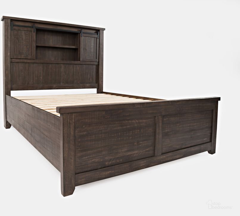 The appearance of Madison County King Barn Door Bed Barnwood designed by Jofran in the modern / contemporary interior design. This barnwood piece of furniture  was selected by 1StopBedrooms from Madison County Collection to add a touch of cosiness and style into your home. Sku: 1700B-KBDHB-KPFB-KRS. Bed Type: Panel Bed. Material: Wood. Product Type: Panel Bed. Bed Size: King. Image1