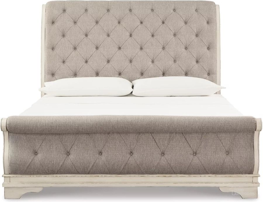 Realyn Queen Sleigh Bed In Chipped White by Ashley Furniture